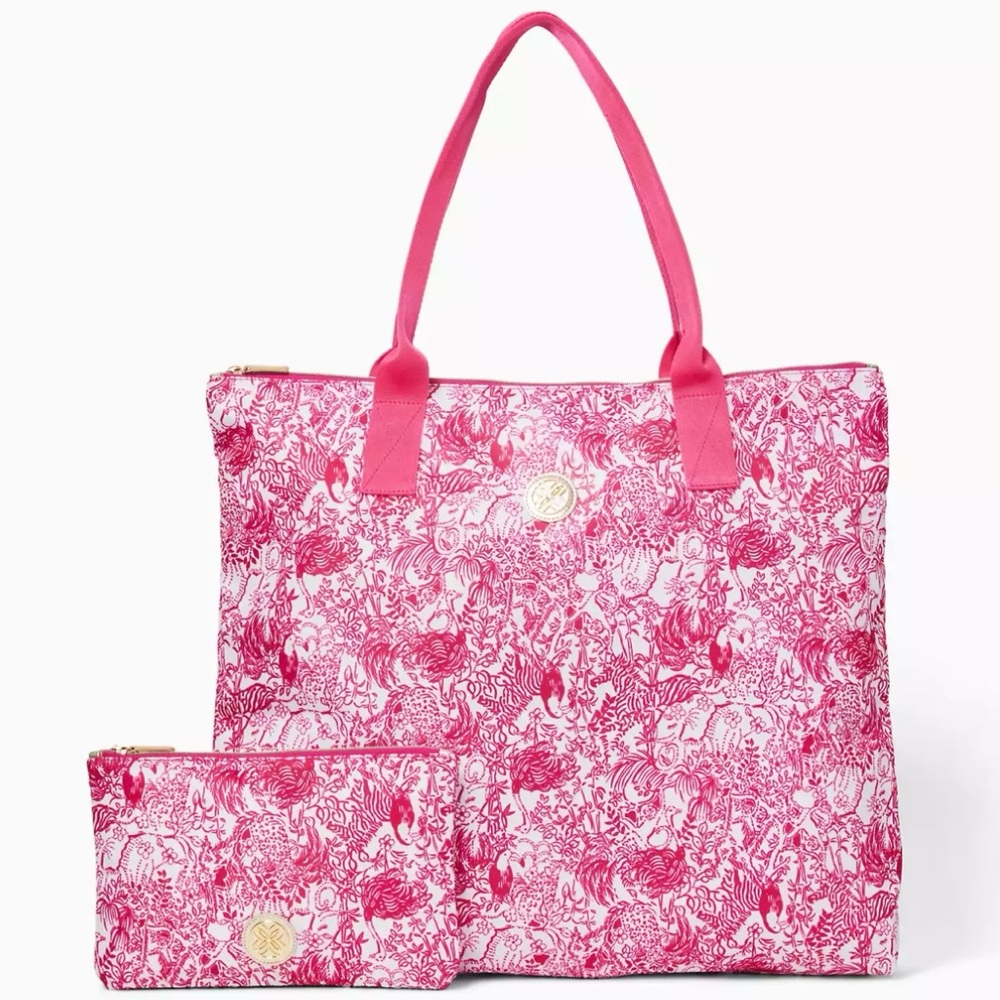 Brand New Lilly Pulitzer Piper Packable Tote in Raspberry Rouge Animal Magnetism